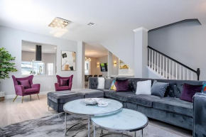 DNF - 2532 AB · 6BD/4BA Windsor Luxury Villa | Game Room & Pool